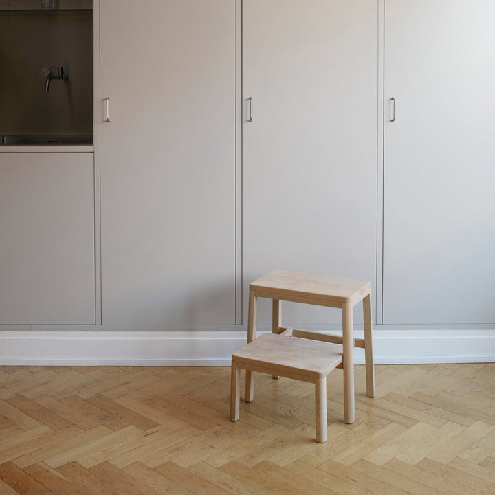 Noboru Stool - ökenhem