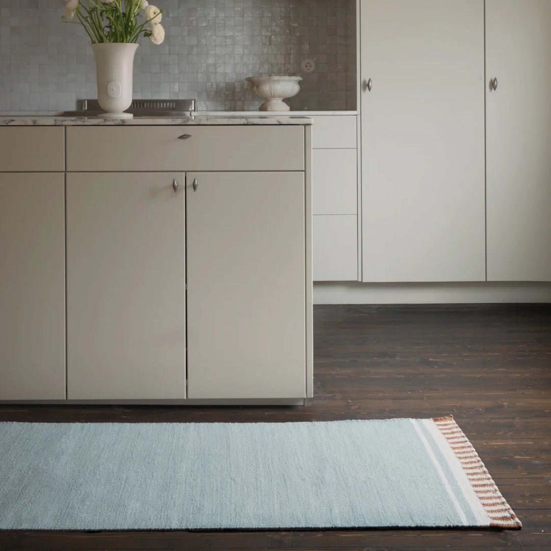 Röllakan Solid Wool Rug - Sky Blue - ökenhem