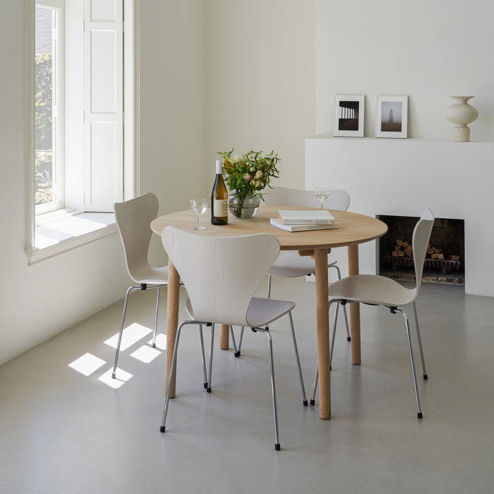 Series 7™ 3107 Chair Clear Lacquered Veneer - ökenhem