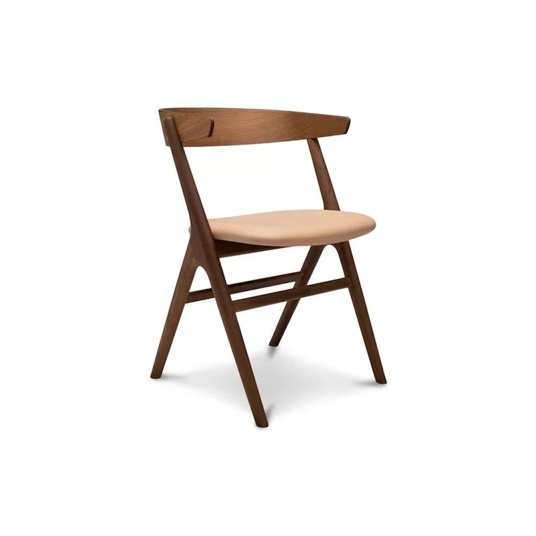 Sibast No 9 Dining Chair in Oak Black, Honey Leather