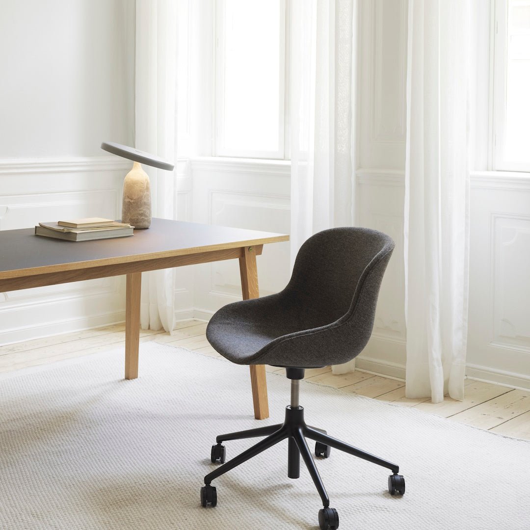 Slice Table 84 x 160 cm Linoleum - ökenhem