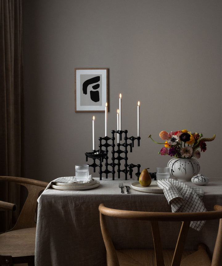 STOFF Nagel Candle Holder, Black - ökenhem