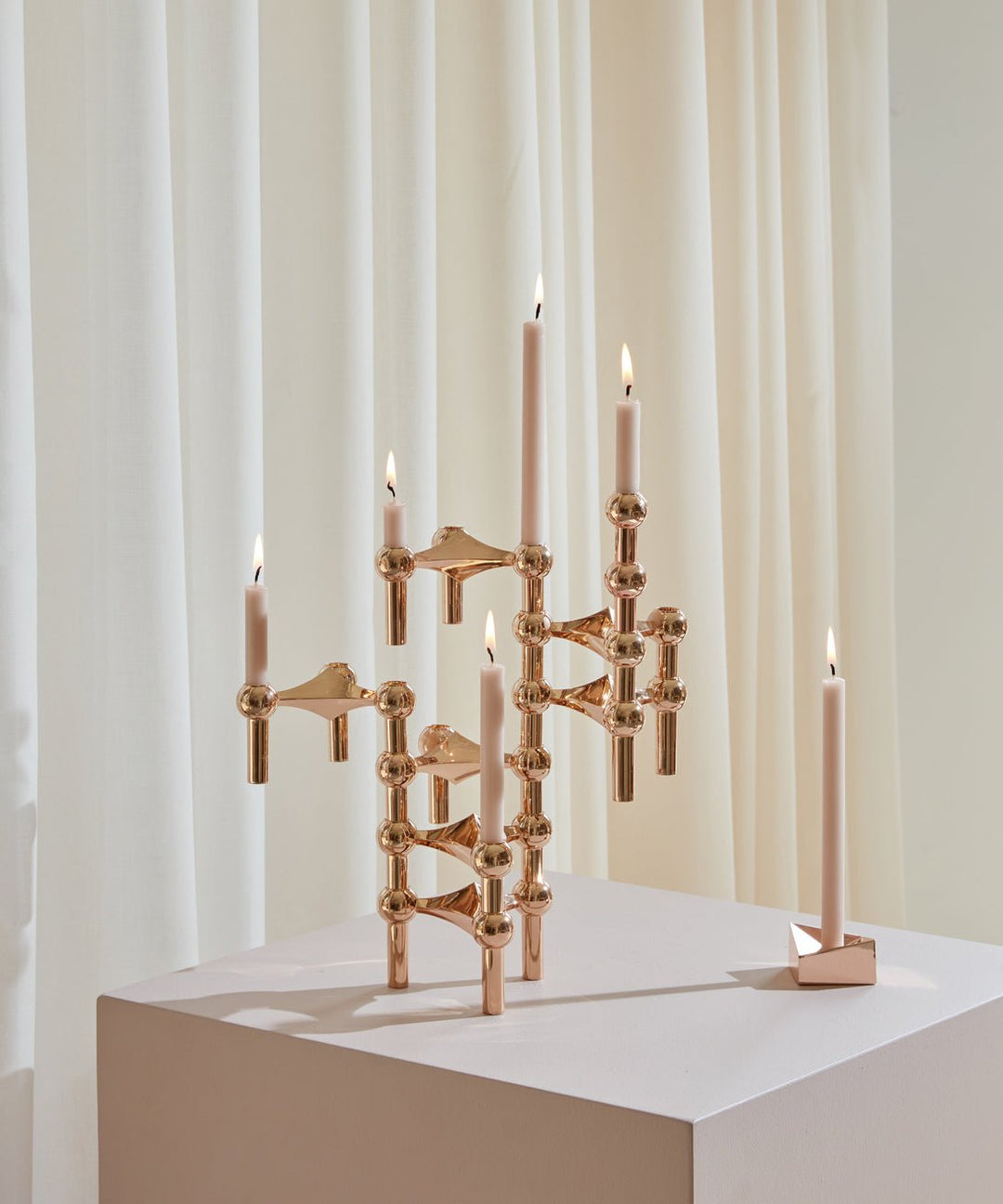 STOFF Nagel Candle Holder, Rose Gold - ökenhem