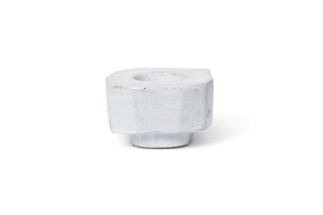 Kurinu Candle Holder